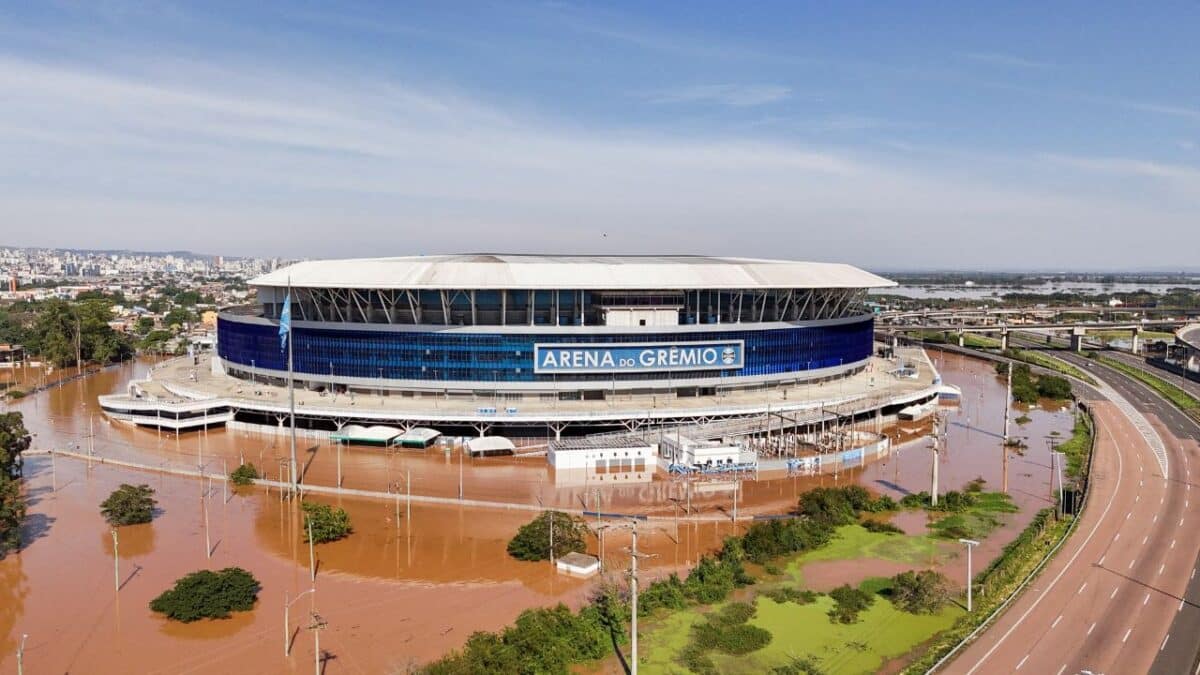 Arena do Grêmio alagada Marcelo moreno ação