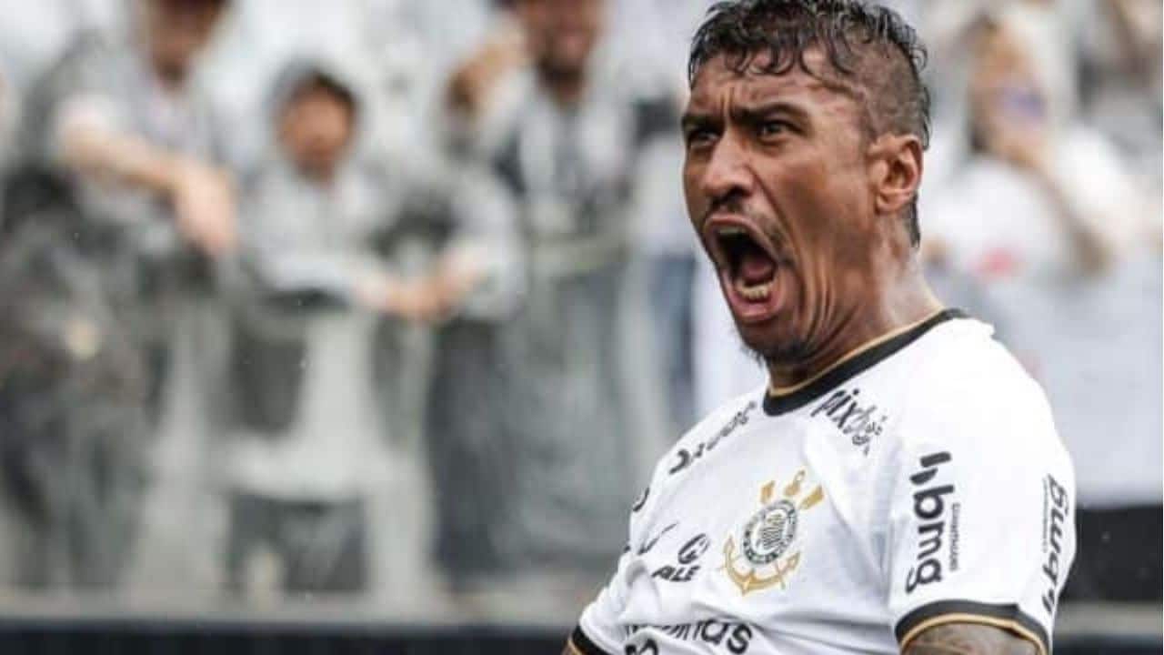 Paulinho pode estar de saida do Corinthians para o Grêmio 