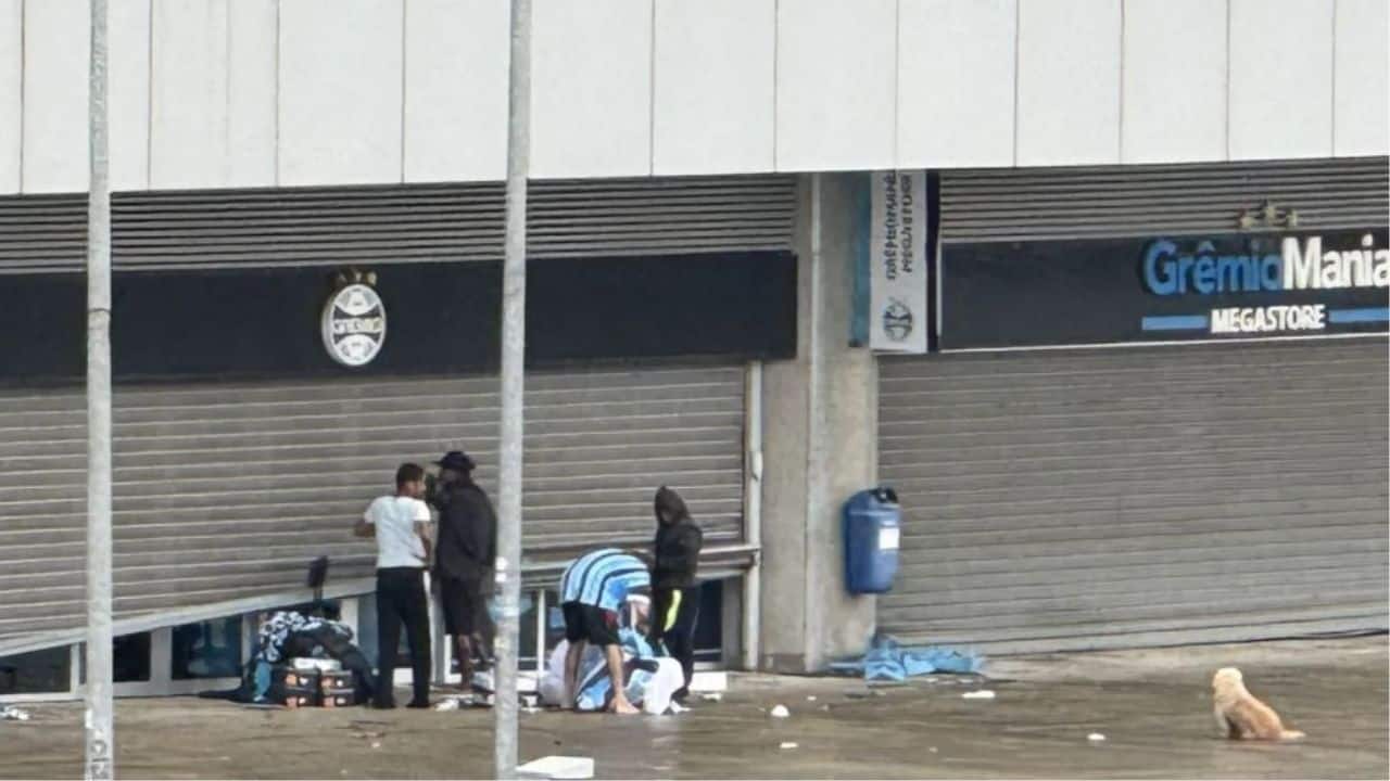 Polícia apreende parte do material roubado na loja do Grêmio na Arena.