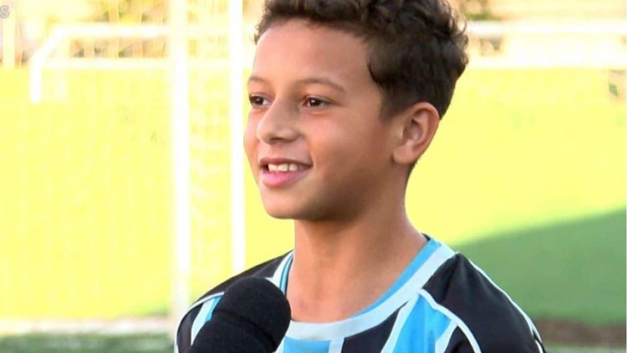 Jogador promessa do Grêmio Mathes Vicente 