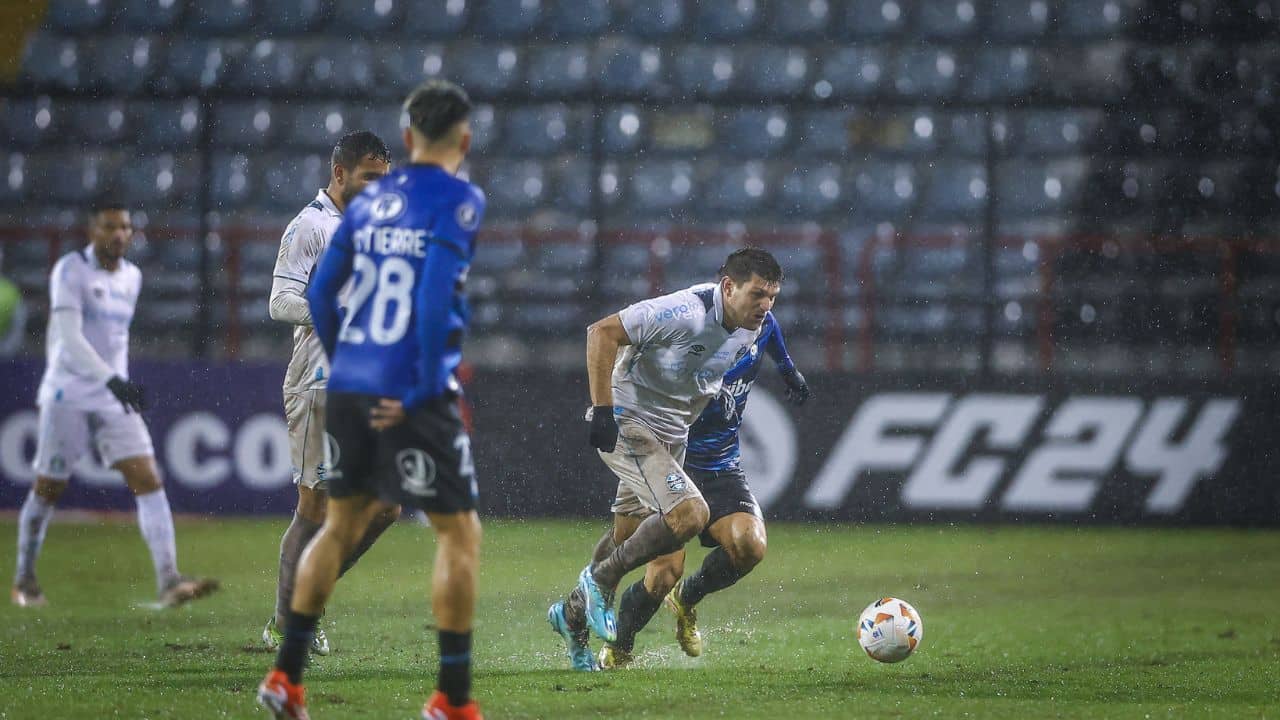 portaldogremista.com.br atuacao de kannemann encanta comentarista e o coracao do gremio kannamenn gremio huachipato