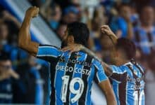 Grêmio divulga situação médica de Diego Costa