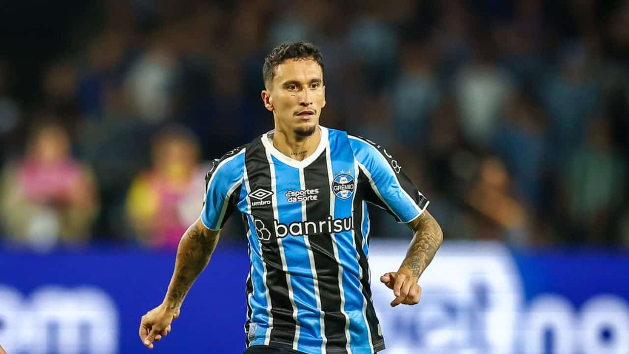 Grêmio tem 5 jogadores pendurados e pode ganhar novos desfalques