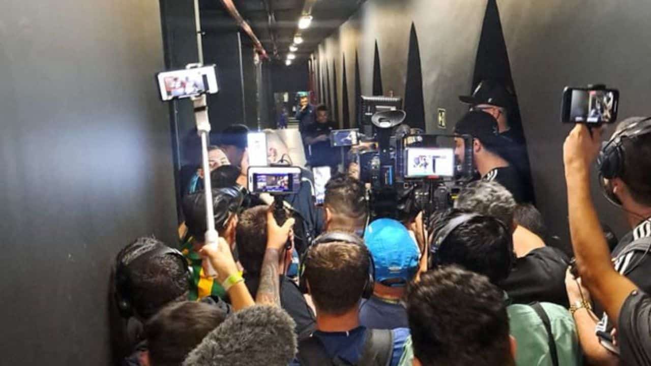 Grêmio: Alberto Guerra da coletiva em corredor do Couto Pereira