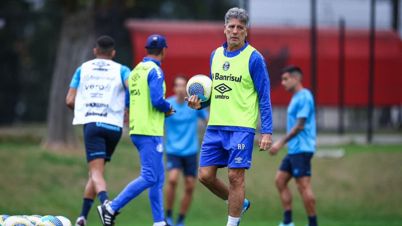 Renato Portaluppi em treino do Grêmio