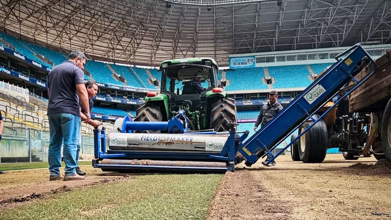 Troca de gramado na Arena evolui e anima os bastidores do Grêmio