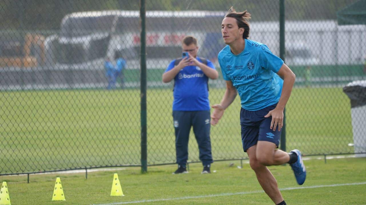 A mudança na 'trinca' de zagueiros do Grêmio para encarar o Corinthians