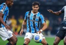 As mudanças na escalação do Grêmio e a chance de Arezo ser titular contra o Vasco