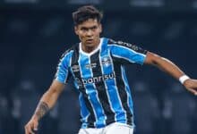 As mudanças na escalação do Grêmio e a chance de Arezo ser titular contra o Vasco