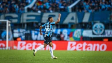 Gustavo Nunes marca para o Grêmio, fala sobre estratégia da partida e elogia Renato