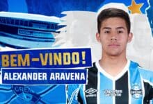 novo reforço do grêmio Aravena