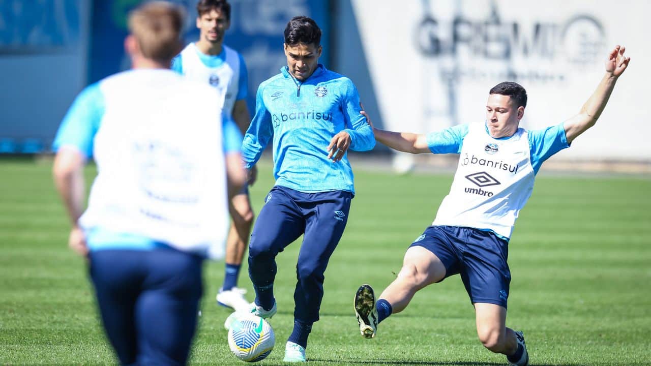 Bastidores: A reapresentação do Grêmio nesta terça-feira