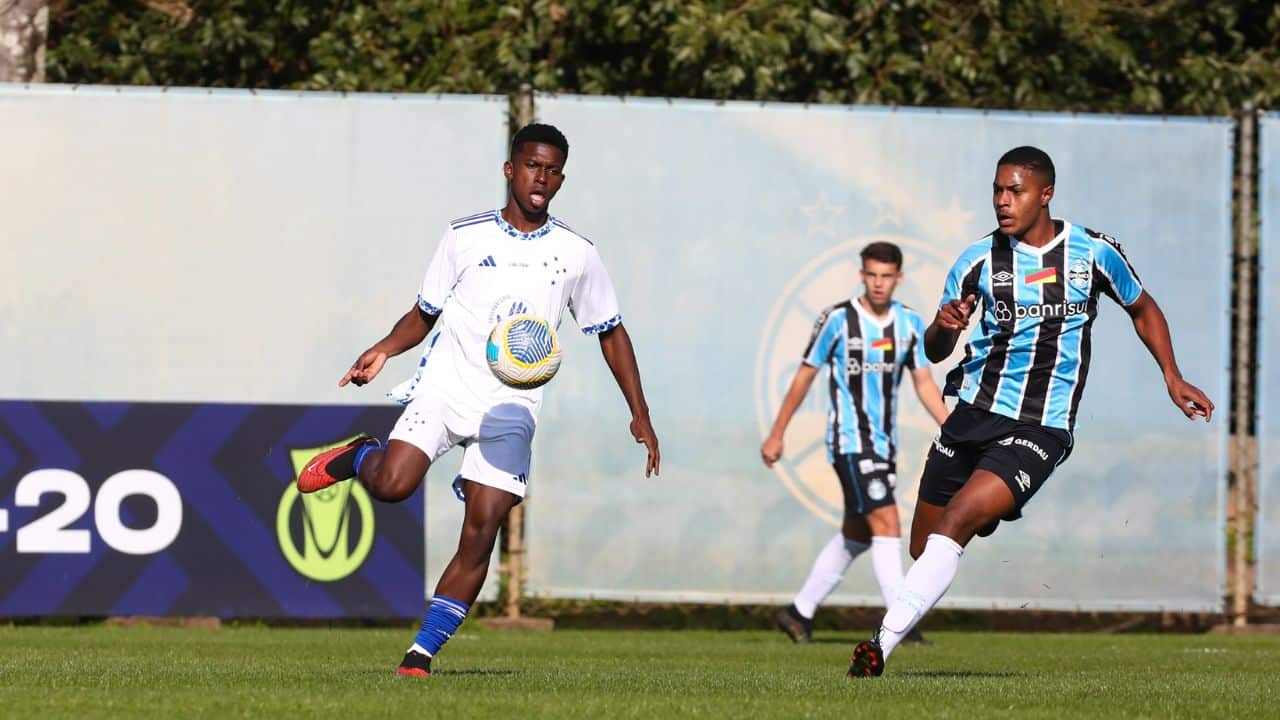 Grêmio perde para o Cruzeiro e está eliminado do Brasileirão Sub-20