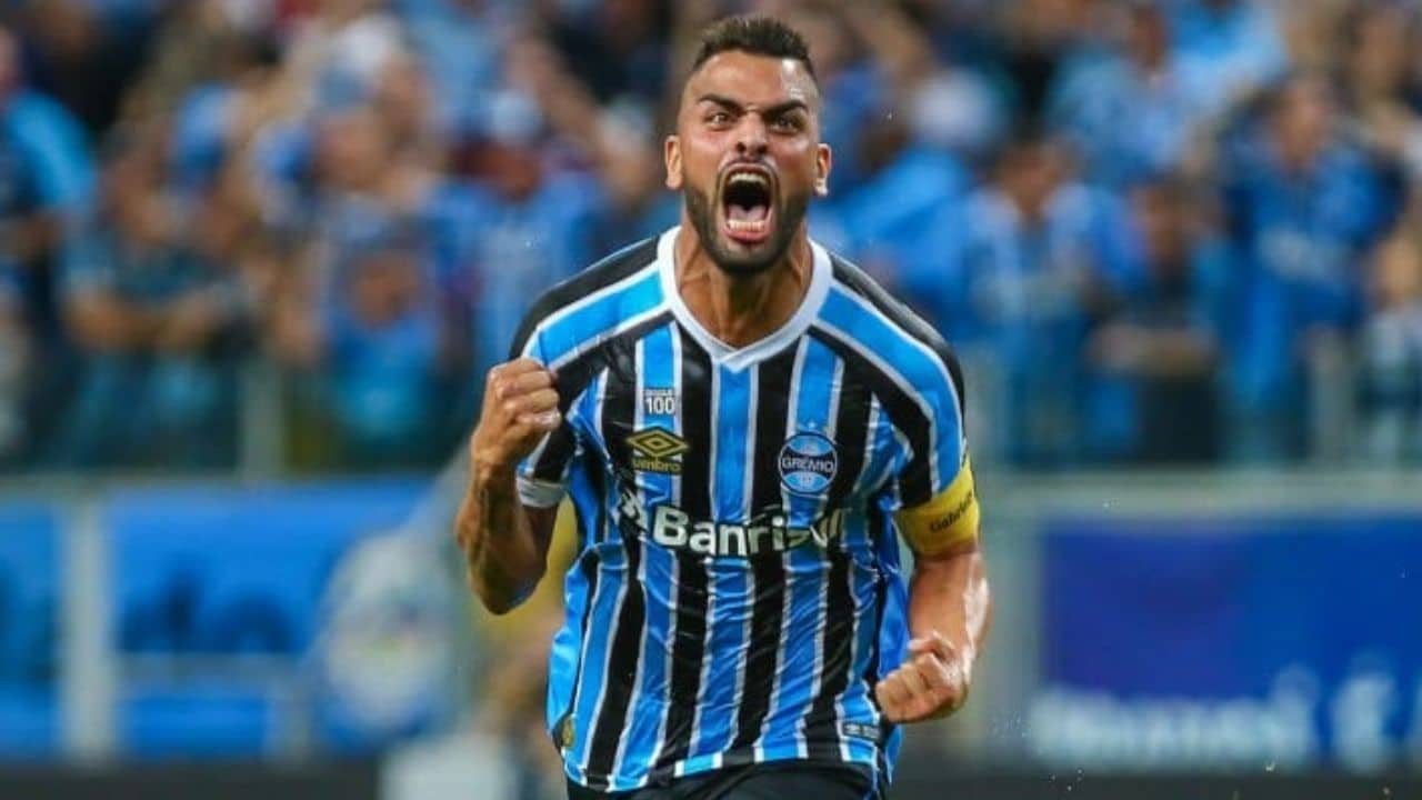 Maicon manda recado para gremistas antes de Grêmio x Fluminense