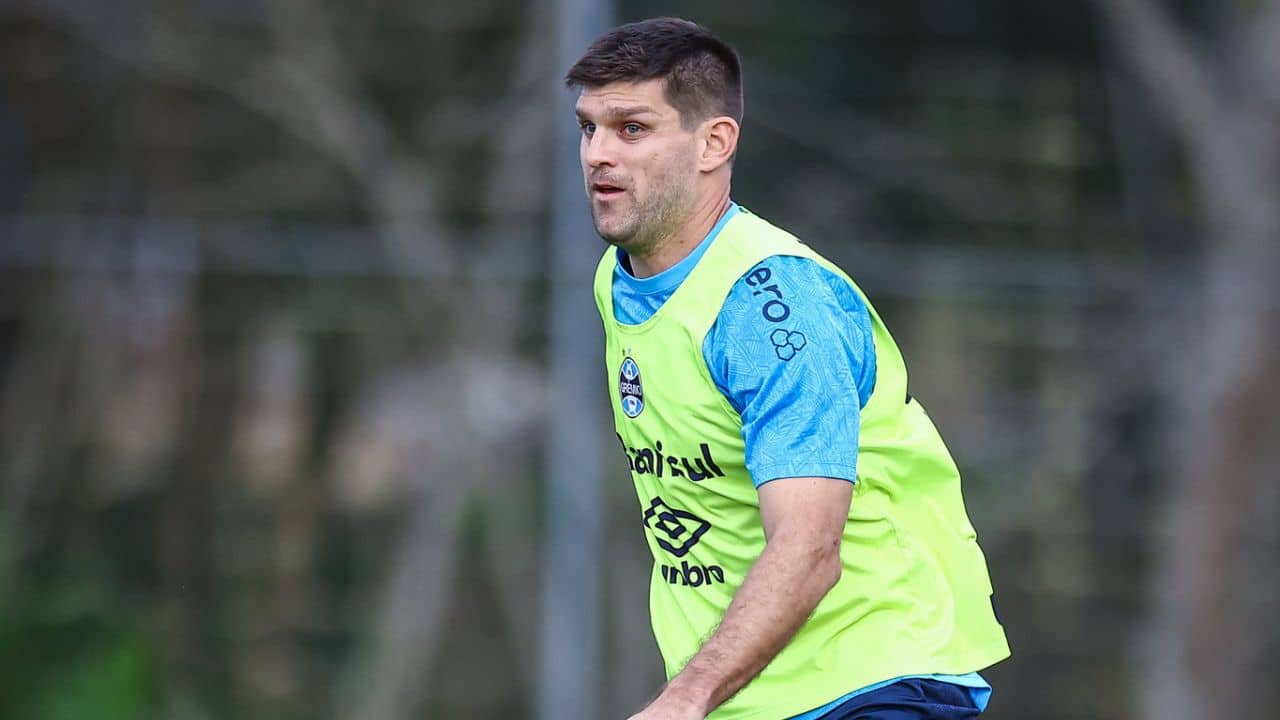 Walter Kannemann em treino do Grêmio