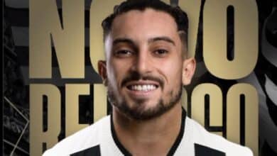 Botafogo frusta o Grêmio e anuncia oficialmente o lateral Alex Telles