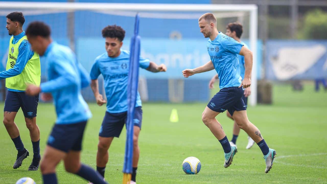 Treino Grêmio Rodrigo ely