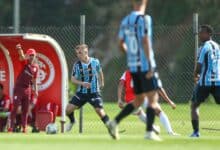 Grêmio perde Grenal de virada pela Copa FGF