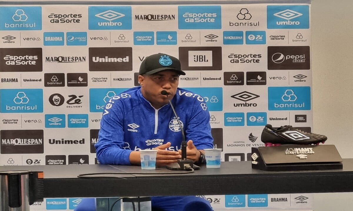 Marcelo Salles destaca importância de Renato após vitória do Grêmio.