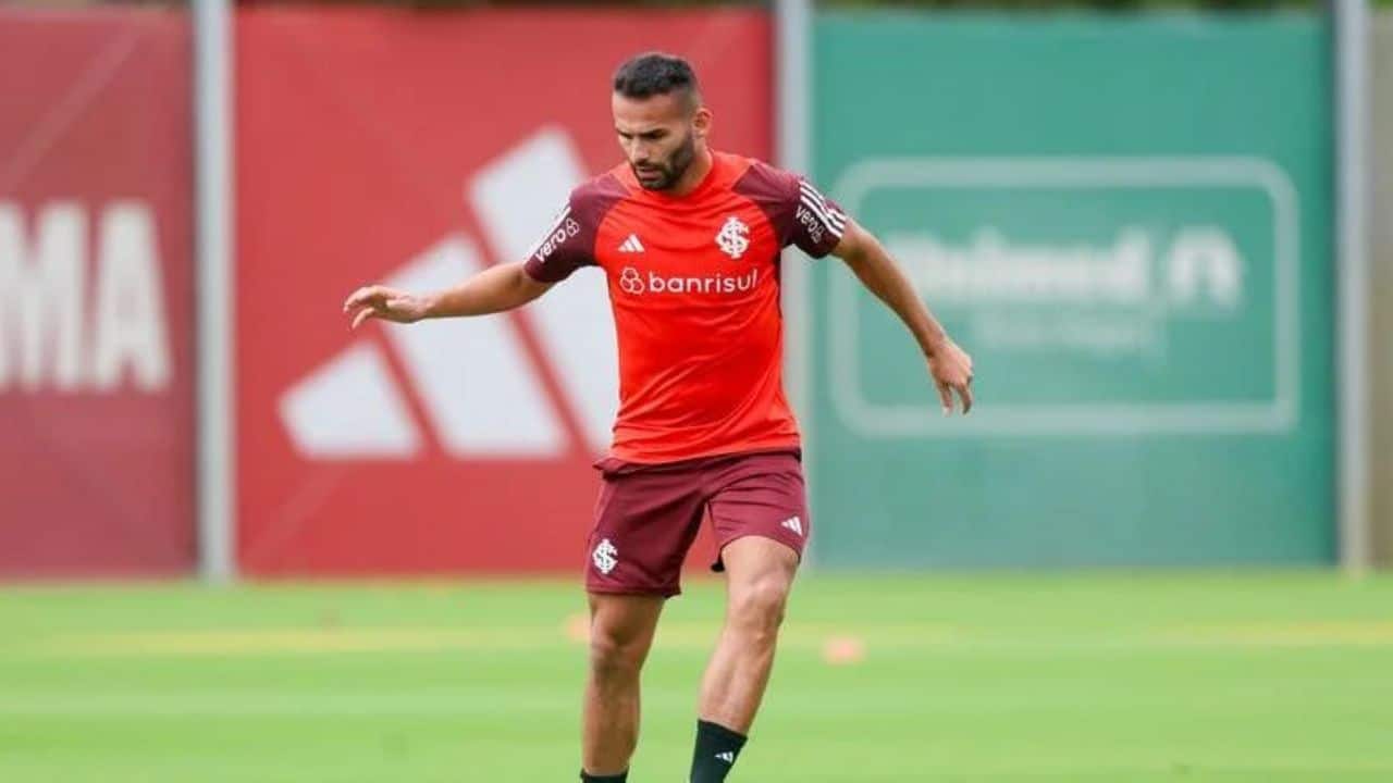 Sem dinheiro, Inter dá calote no Flamengo por volante veterano