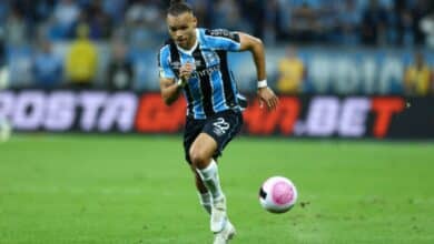 Braithwaite em campo pelo Grêmio