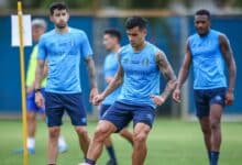 Dois jogadores disputam a titularidade em Grêmio x Atlético-GO