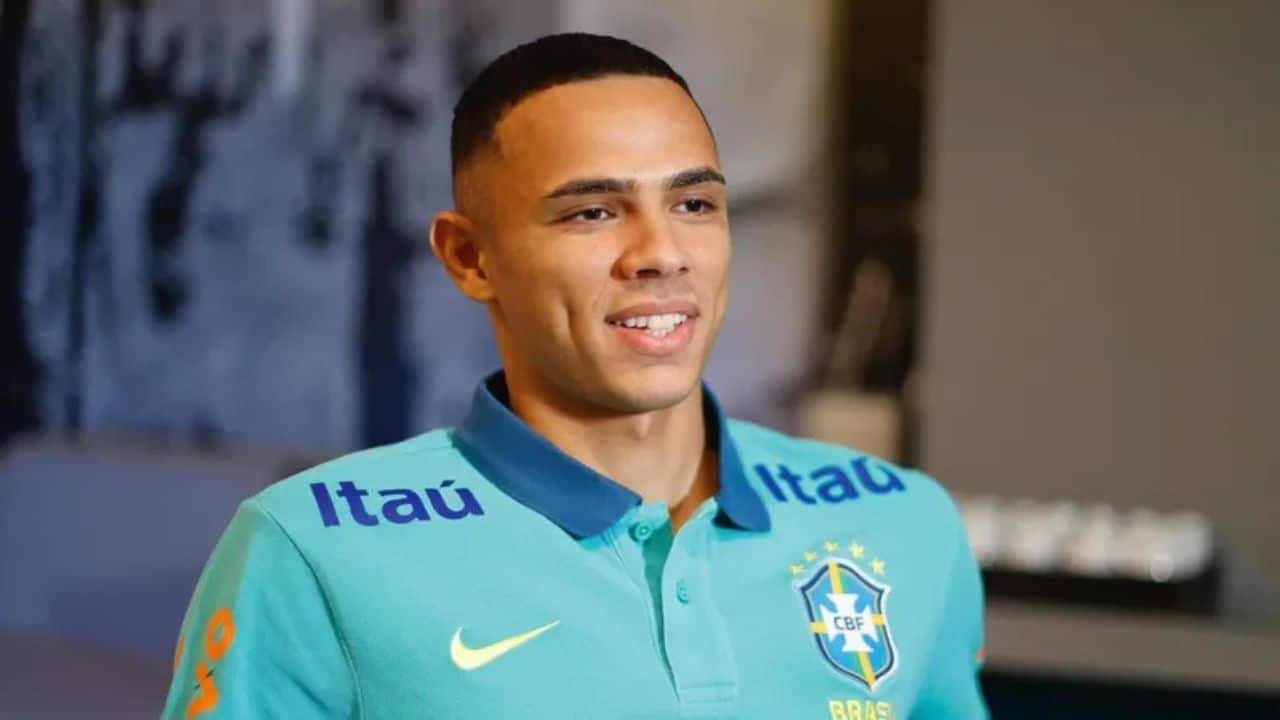 Jogador da Seleção aponta Grêmio como vencedor do GreNal