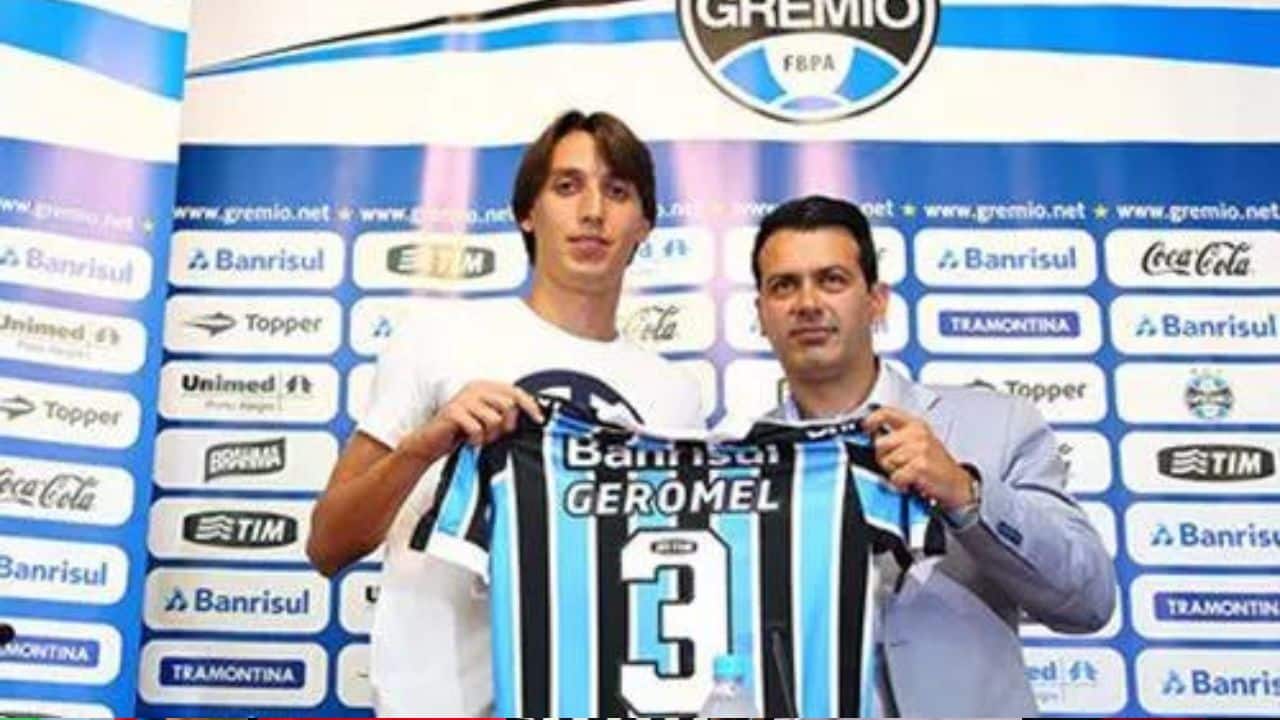 Geromel em apresentação no Grêmio