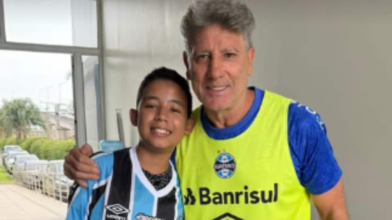 Renato Portaluppi recebe visita especial no treino do Grêmio e posta mensagem inspiradora