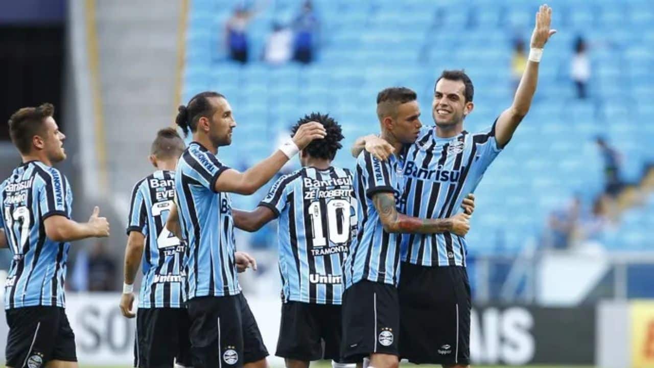 Zagueiro revela conflito acalorado entre ex-companheiros de time no Grêmio