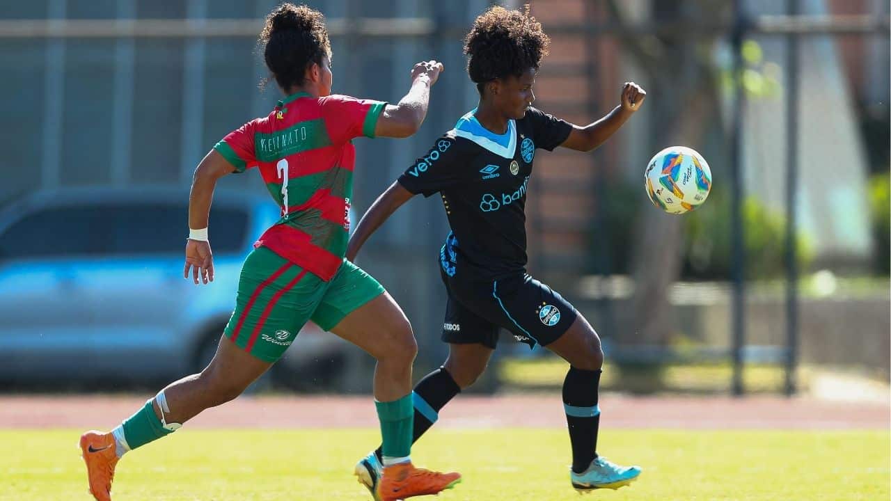 Grêmio garante vaga na final do Gauchão Feminino com goleada.