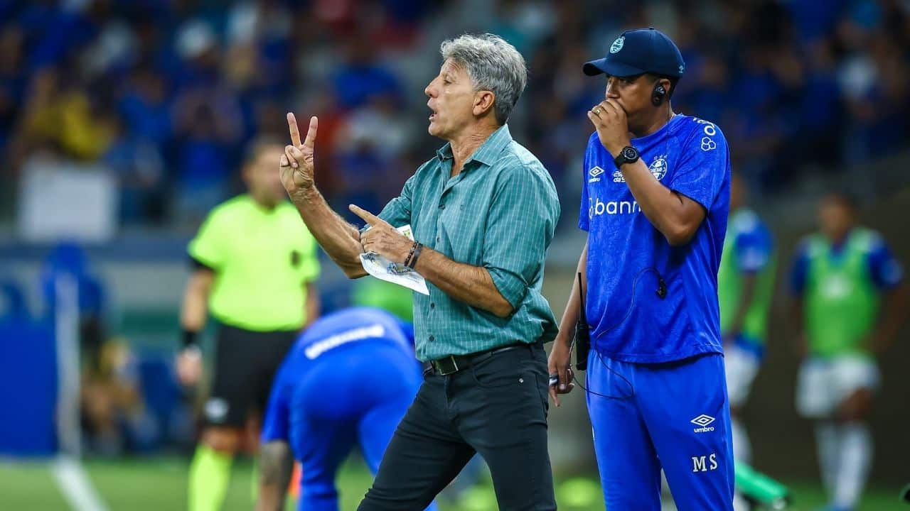 Cruzeiro volta a monitorar Renato Portaluppi