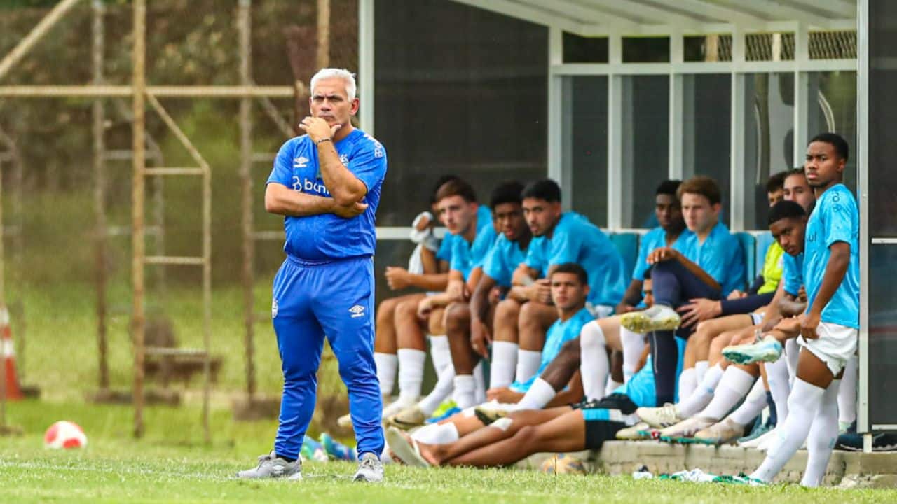 Alysson brilha e Grêmio vence amistoso preparatório Copa São Paulo