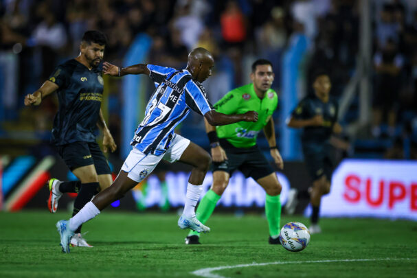 Estrela da base Gabriel Mec pelo Grêmio