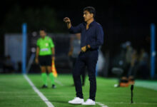 Técnico do Grêmio Gustavo Quinteros