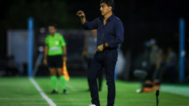 Técnico do Grêmio Gustavo Quinteros