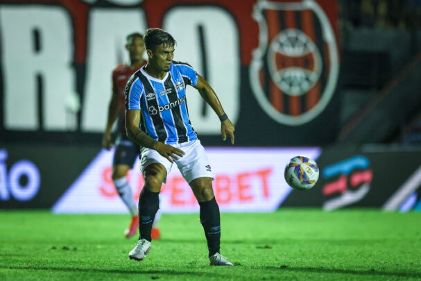 Atacante do Grêmio Matías Arezo