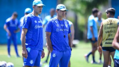 Grêmio chama novo zagueiro para treinar no time de Quinteros