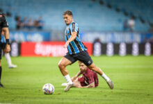 Lateral Mayk do Grêmio