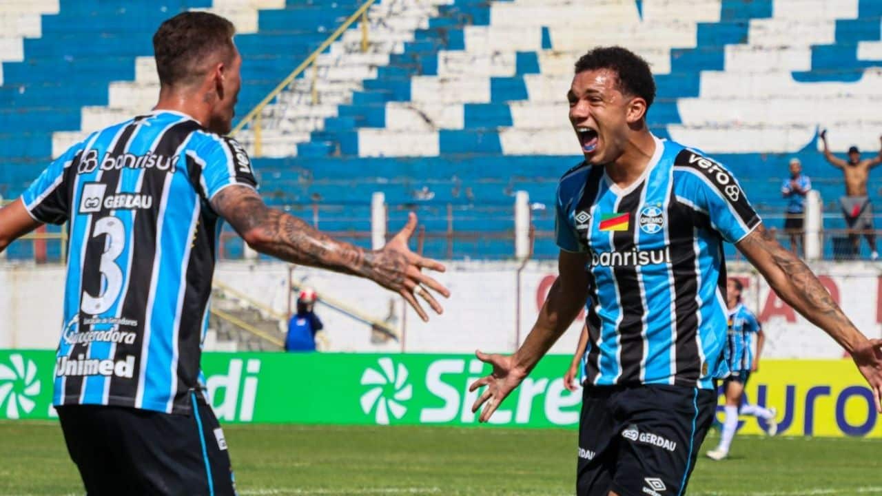 GRÊMIO ARRASA NA COPINHA 2025! Vitória IMPONENTE marca estreia do Tricolor no torneio!