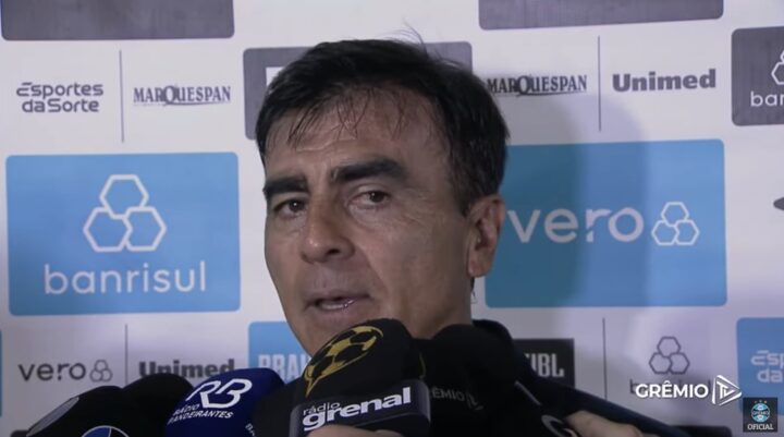 Quinteros divide treino do Grêmio em dois estágios