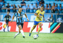 Braithwaite atacante do Grêmio x Pelotas