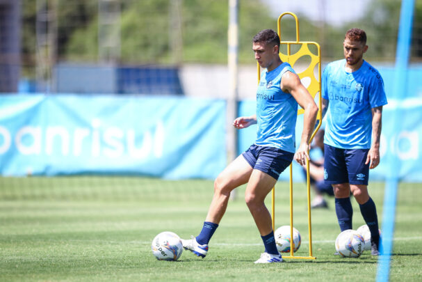 Grêmio se reapresenta com foco no GreNal