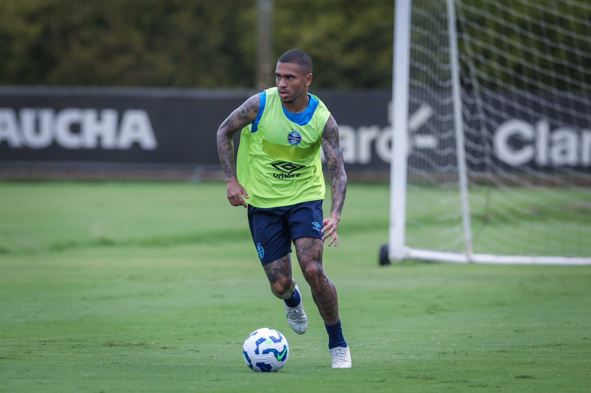 Lucas Esteves Grêmio Treino