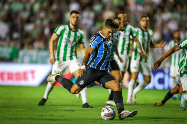 Grêmio contra Juventude pelo Gauchão. Arezo em ação