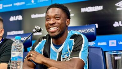 Francis Amuzu em sua apresentação no Grêmio