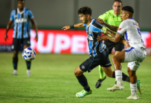 Volante Villasanti na partida entre Grêmio palmeiras