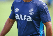 Novo uniforme da comissão técnica do Grêmio, camisa de 2025 da Umbro