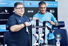 portaldogremista.com.br lucas esteves no gremio caracteristica ofensiva imbroglio com o vitoria e quer jogar o grenal whatsapp image 2025 02 18 at 13.19.45