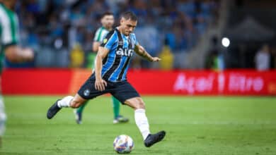 Volante Camilo Reijers no jogo do Grêmio contra o Juventude